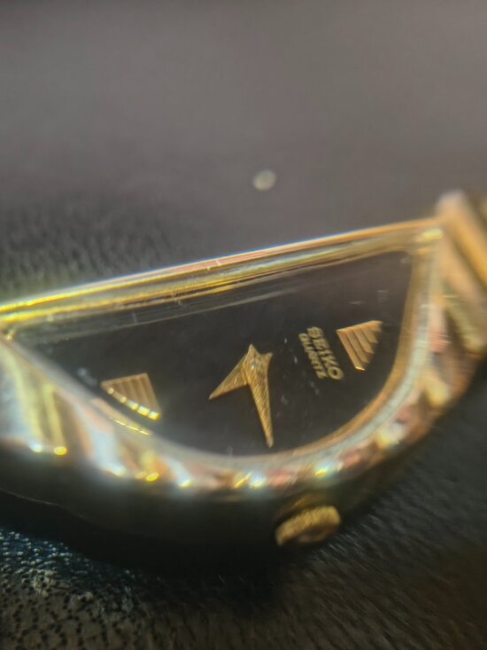 Seiko Half Moon Quartz Watch Women 1F20-5D59  Gold Band Black Dial New Bat Works main image 6